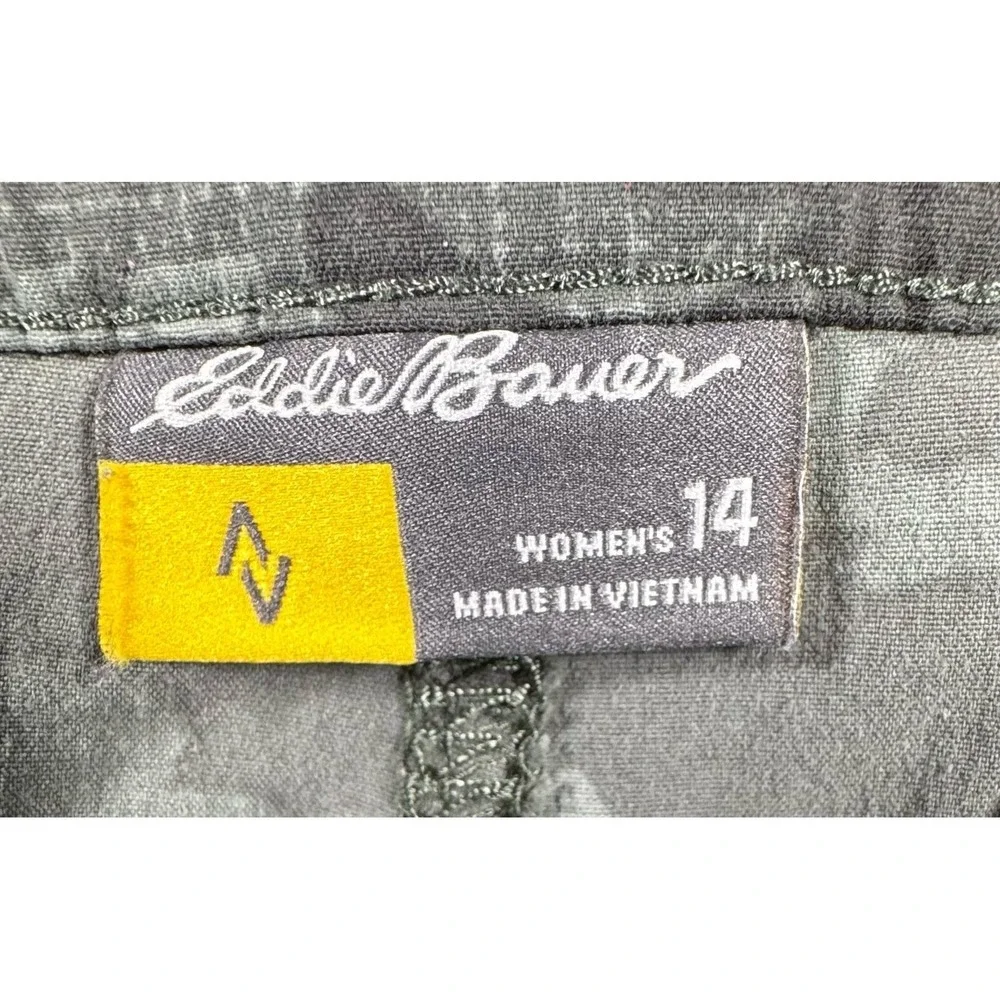 Eddie Bauer Travex Pants Womens 14 Green Camo Capri Stretch Ruched Lightweight